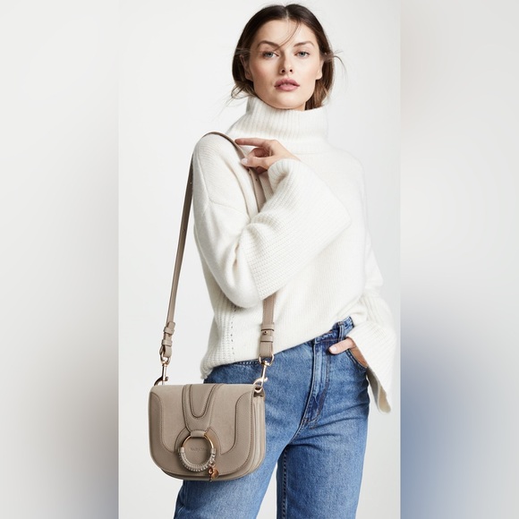 See By Chloe Small Hanna Leather Crossbody bag in Motty grey/gold - Picture 8 of 8